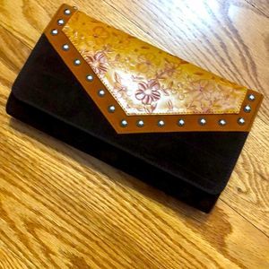 VINTAGE STYLE Embossed tan leather metal studded brown velvet clutch NWOT